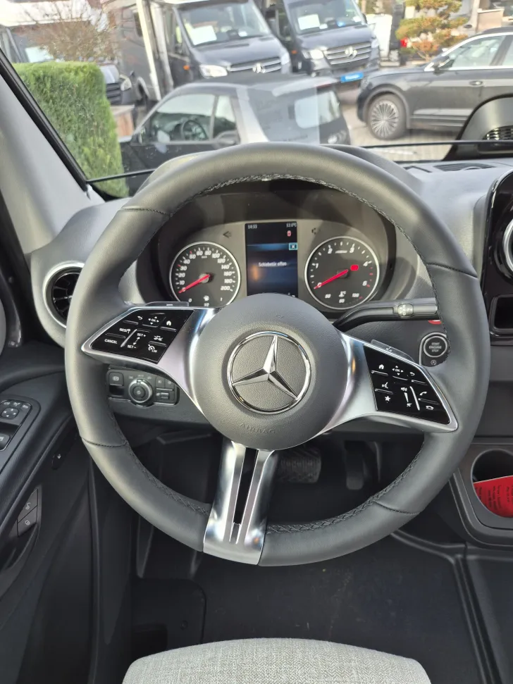 Fahrzeugbild Hymer Grand Canyon S CrossOver *Allrad*Winterpaket* #8