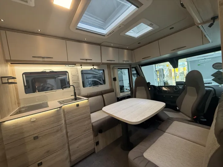 Fahrzeugbild Eura Mobil Integra Line GT IL 726 EF Keine Hubbett - Sofort #5