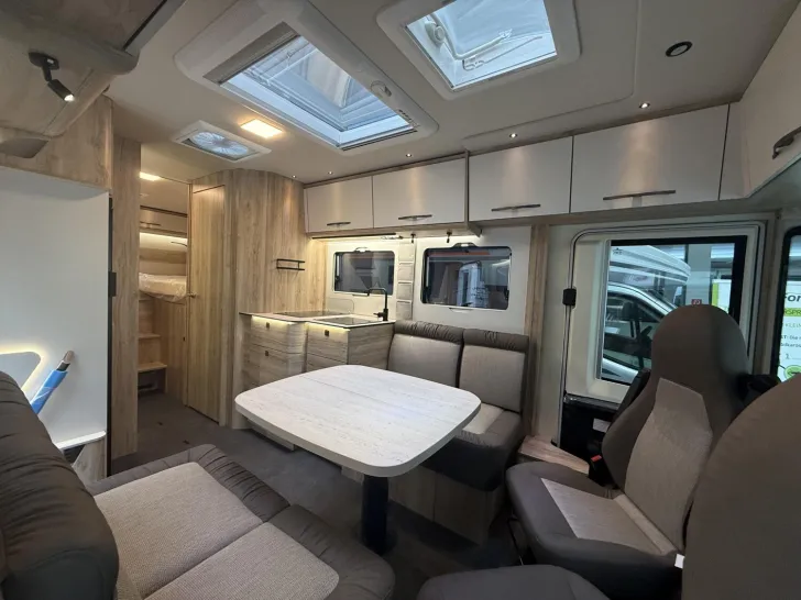 Fahrzeugbild Eura Mobil Integra Line GT IL 726 EF Keine Hubbett - Sofort #6