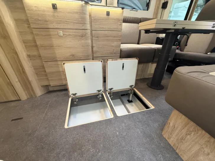 Fahrzeugbild Eura Mobil Integra Line GT IL 726 EF Keine Hubbett - Sofort #15