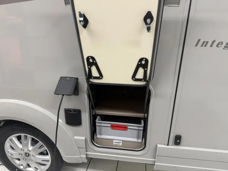 Fahrzeugbild Eura Mobil Integra Line GT IL 726 EF Keine Hubbett - Sofort #18