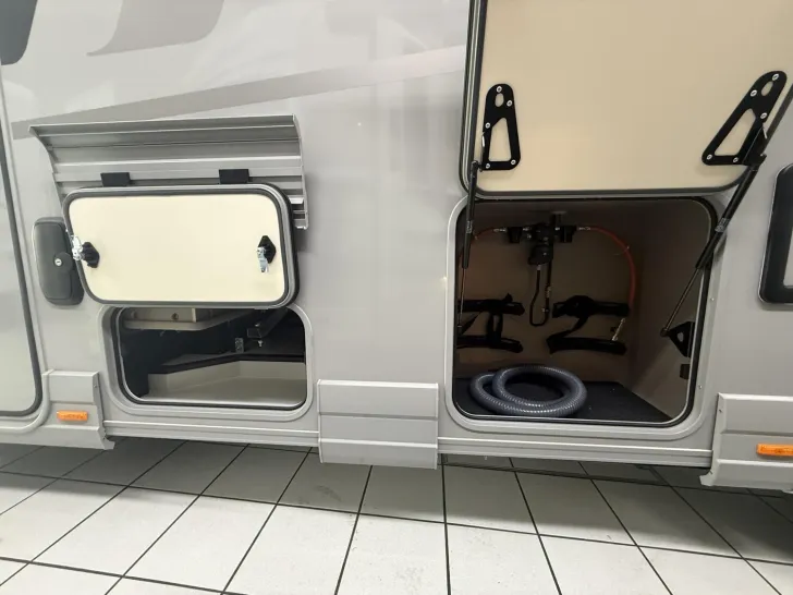 Fahrzeugbild Eura Mobil Integra Line GT IL 726 EF Keine Hubbett - Sofort #19