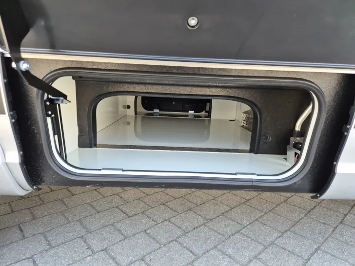 Fahrzeugbild Hymer B-ML I 780 BlackLine *Hubstützen*kein Hubbett* #37