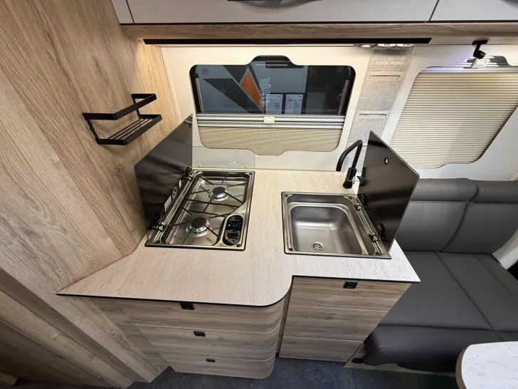 Fahrzeugbild Eura Mobil Profila T PT 726 EF Gold Level - Hubstütze u.v.m #8