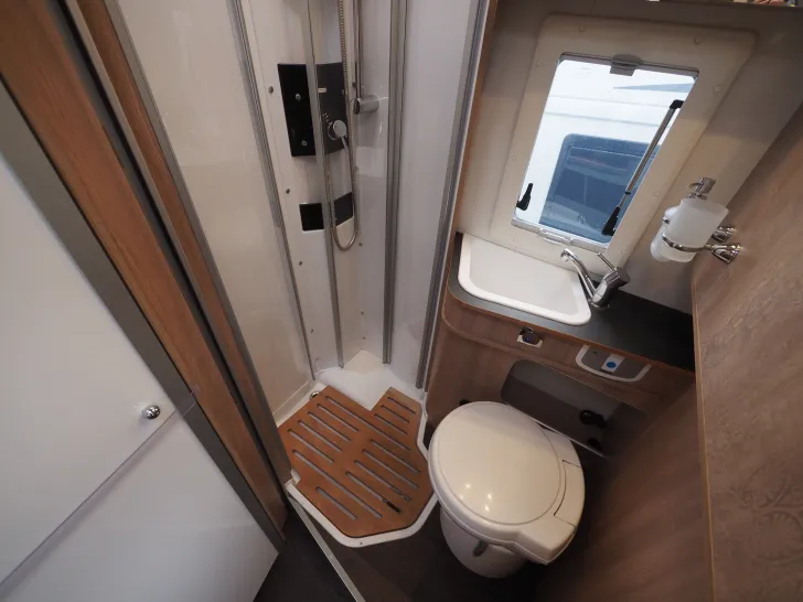 Fahrzeugbild Laika ECOVIP H 3109, 180 PS Automatik, Markise #14