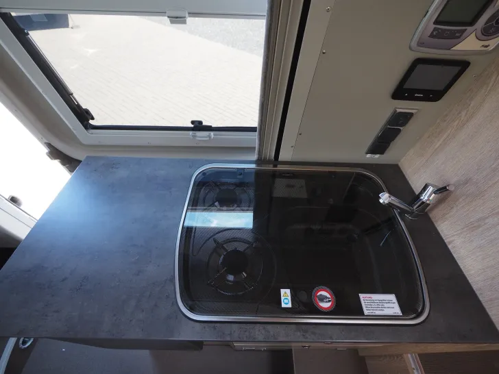 Fahrzeugbild Pössl Vario 545, Busbiker, 200W Solar, Markise, uvm.! #9