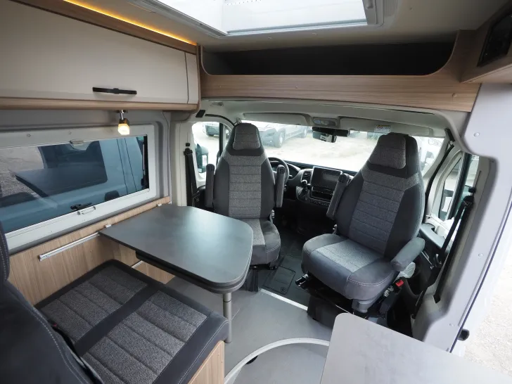 Fahrzeugbild Pössl Summit 600 Plus, Automatik, Premium, Solar etc #7