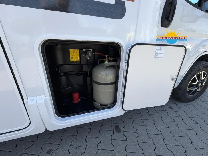 Fahrzeugbild Rimor Sarus 98 P*Einzelbett*Markise*Fahrradt #27