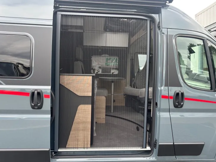 Fahrzeugbild Dethleffs Globetrail 600 DS Fiat Aufstelldach #22