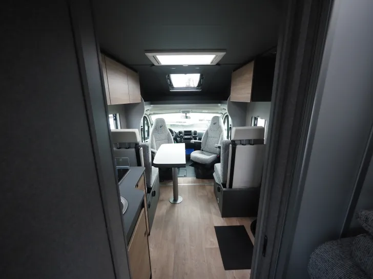 Fahrzeugbild Dethleffs Trend T 7057 DBL, Automatik, Loungesitzgruppe #18