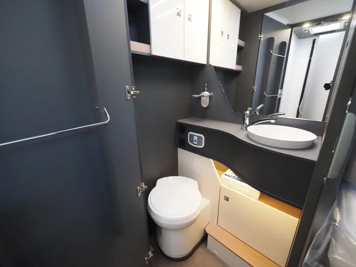 Fahrzeugbild Laika KOSMO L409, Automatik, Multimedia/Kamera #17