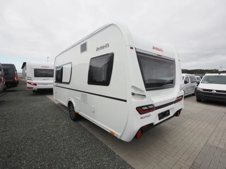 Fahrzeugbild Dethleffs Nomad 460 EL, Wasser/Elektrik/Autark/Styling #4