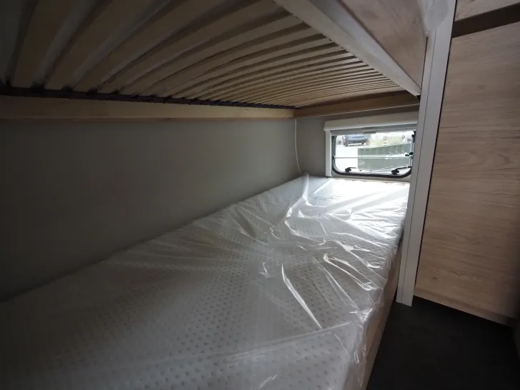 Fahrzeugbild Dethleffs Camper 530 FSK, 3er Stockbett, Stylingpaket #7