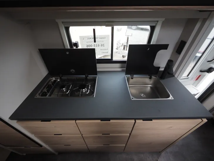 Fahrzeugbild Dethleffs Camper 530 FSK, 3er Stockbett, Stylingpaket #9