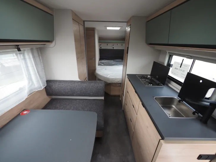 Fahrzeugbild Dethleffs Camper 530 FSK, 3er Stockbett, Stylingpaket #14