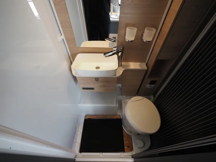 Fahrzeugbild Dethleffs Globebus Camp T4 Active, Automatik uvm. #14