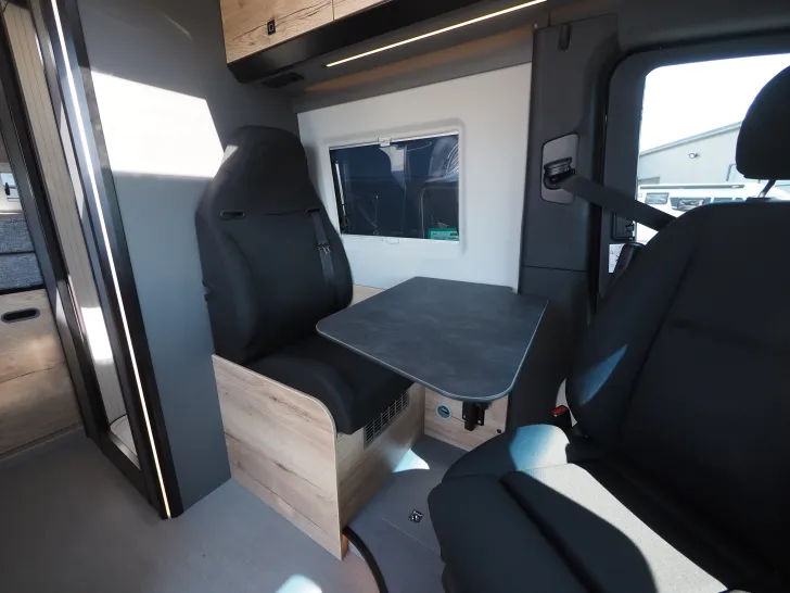 Fahrzeugbild Pössl Roadstar XT, Mercedes Sprinter 4x4, Winterpak. #14