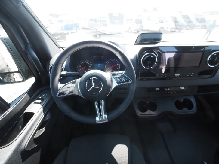 Fahrzeugbild Pössl Roadstar XT, Mercedes Sprinter 4x4, Delta A/T #6