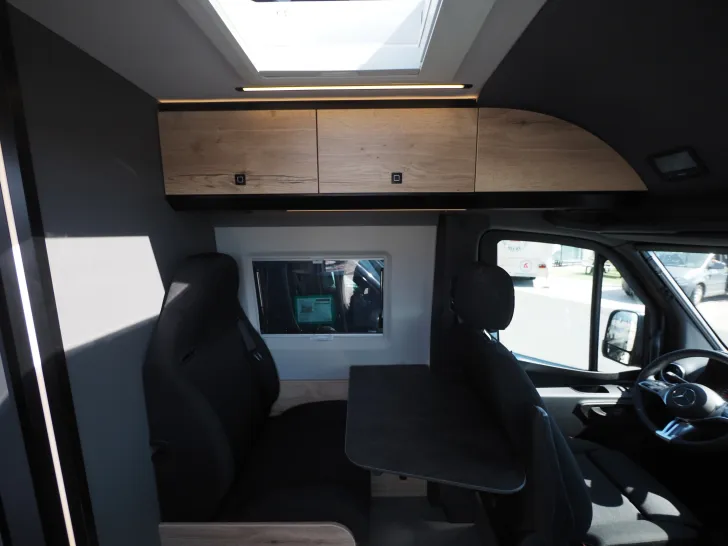 Fahrzeugbild Pössl Roadstar XT, Mercedes Sprinter 4x4, Delta A/T #7
