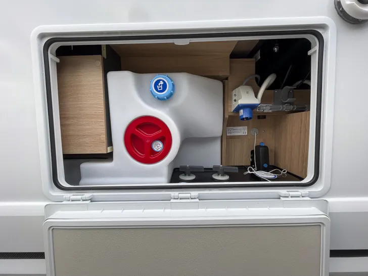 Fahrzeugbild Knaus L!VE/LIVE TI 650 MEG PLATINUM *Safety-Paket* #12