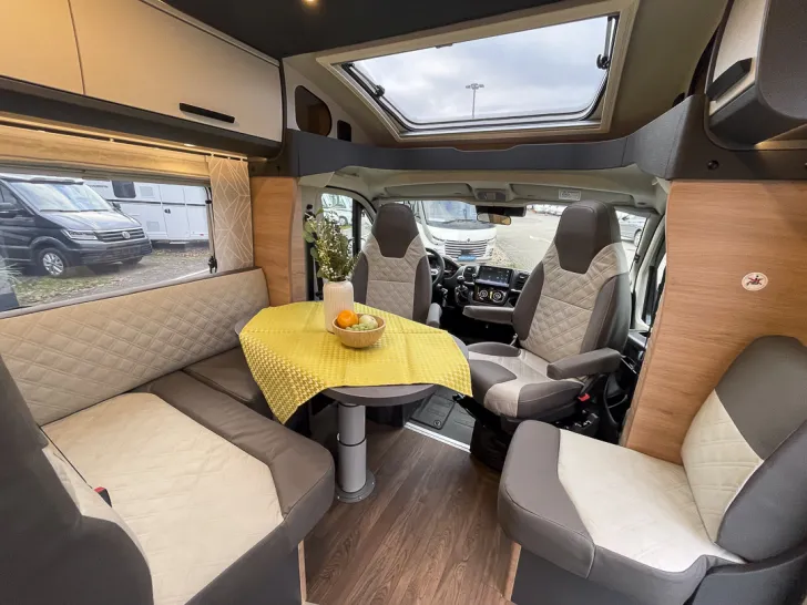 Fahrzeugbild Knaus L!VE/LIVE TI 650 MEG PLATINUM *Safety-Paket* #18