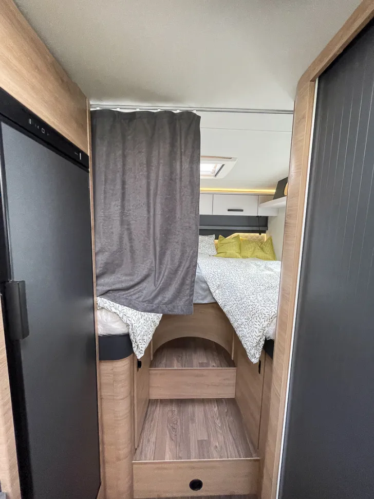 Fahrzeugbild Knaus L!VE/LIVE TI 650 MEG PLATINUM *Safety-Paket* #33