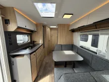 Fahrzeugbild Fendt Apero Activ 560 SKM Lagerfahrzeug Mod. 27! #9