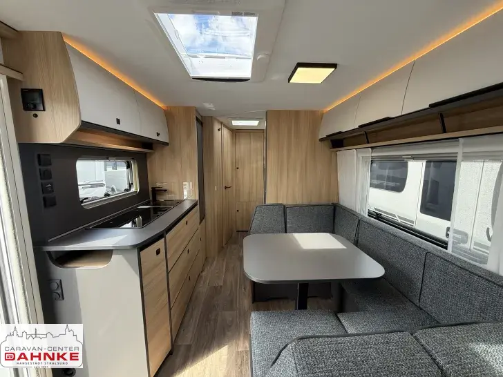 Fahrzeugbild Fendt Apero Activ 560 SKM Lagerfahrzeug Mod. 27! #9