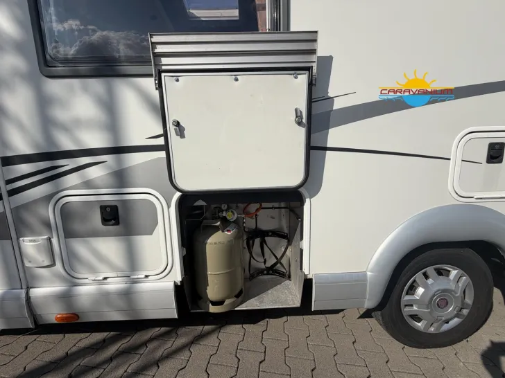 Fahrzeugbild Carthago chic c-line I 38*WENIG KM*AUTOMATIK*3.0L* #9