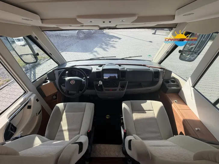 Fahrzeugbild Carthago chic c-line I 38*WENIG KM*AUTOMATIK*3.0L* #25