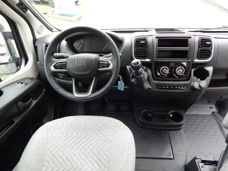 Fahrzeugbild Dethleffs Globetrail 600 DS Fiat Aufstelldach #9