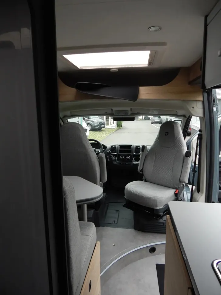 Fahrzeugbild Dethleffs Globetrail 600 DS Fiat Automatik #8