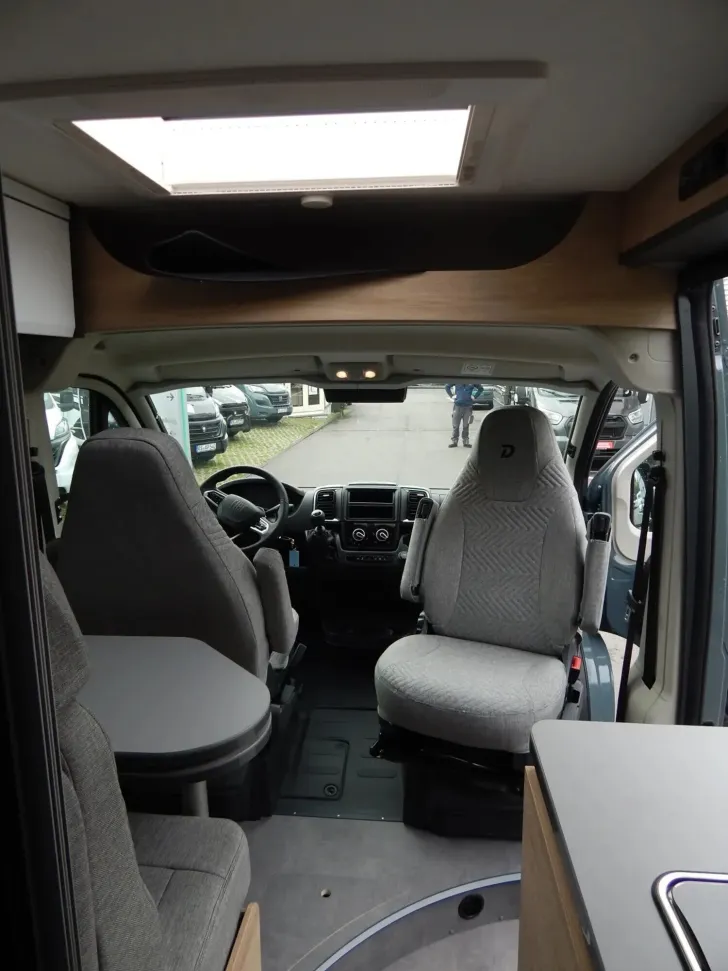 Fahrzeugbild Dethleffs Globetrail 600 ER Fiat Einzelbetten #9
