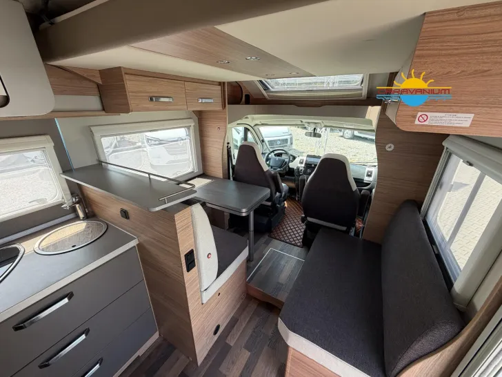 Fahrzeugbild Weinsberg CaraSuite 650 MF*SOLAR*NAVI*LUFTFEDERUNG* KLIMA #14