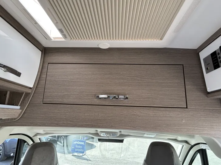 Fahrzeugbild Pössl Roadcruiser Revolution, Zusatzbetten, Isofix #17