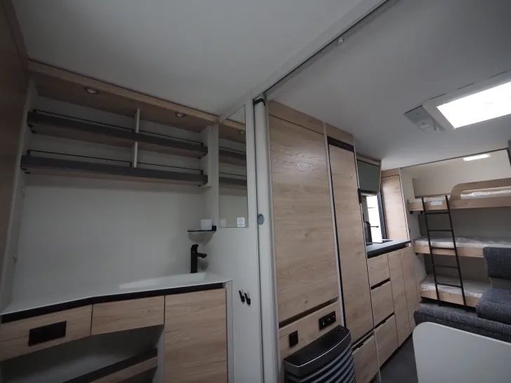 Fahrzeugbild Dethleffs Camper 560 FMK, Rahmenf., neues Modell ! #11