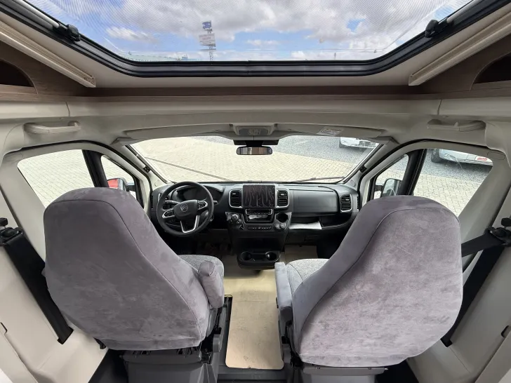 Fahrzeugbild Carado VAN V337 Pro+ #9