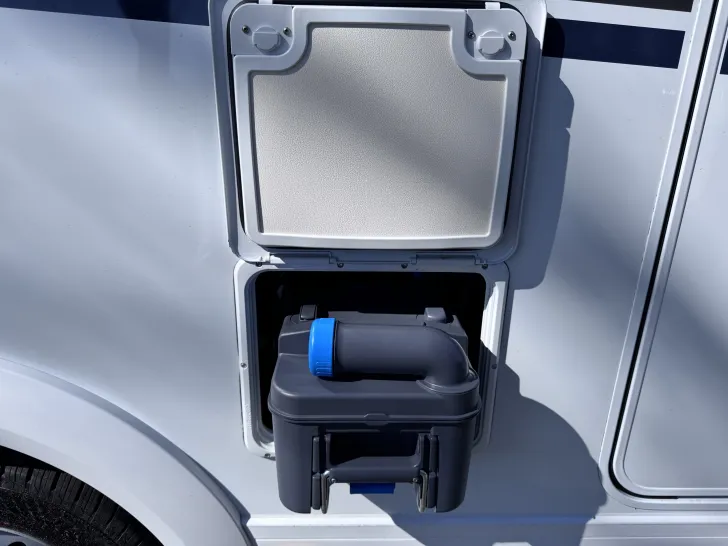 Fahrzeugbild Carado T328 *Basic-Paket*Holzrost*2.Klappe* #25