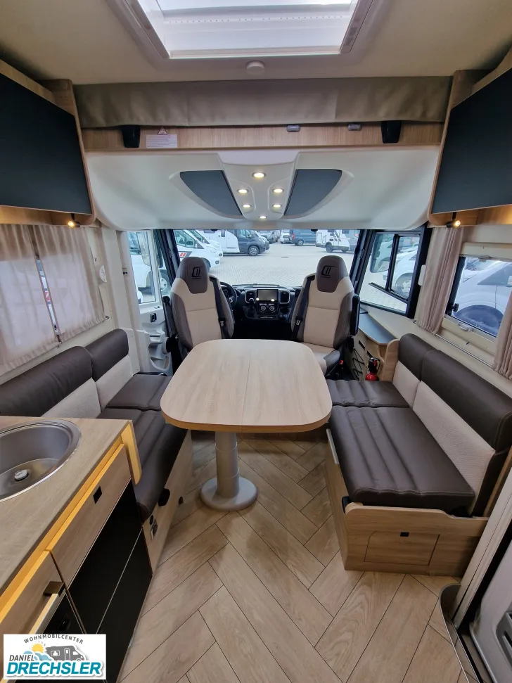 Fahrzeugbild Challenger 3057 Graphite Edition ab Okt. 2026! #12