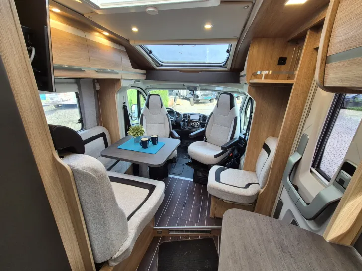 Fahrzeugbild Knaus SKY TI 650 MEG -IC Line- #34