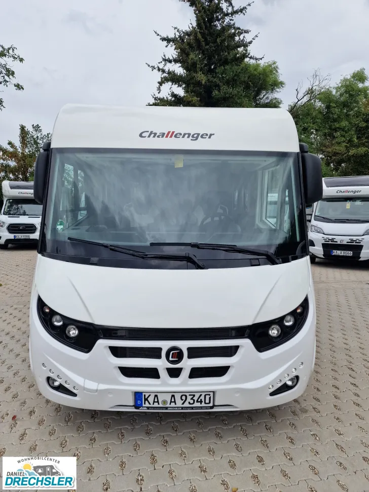 Fahrzeugbild Challenger 3048 Graphite Edition #2