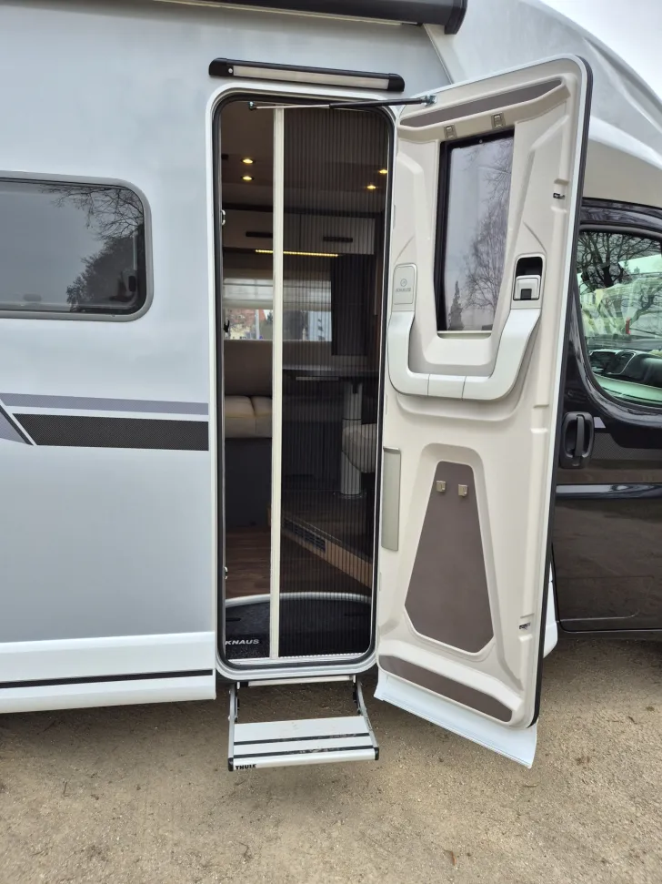 Fahrzeugbild Knaus L!VE / LIVE Wave 650 MEG *Black-Selection* #16