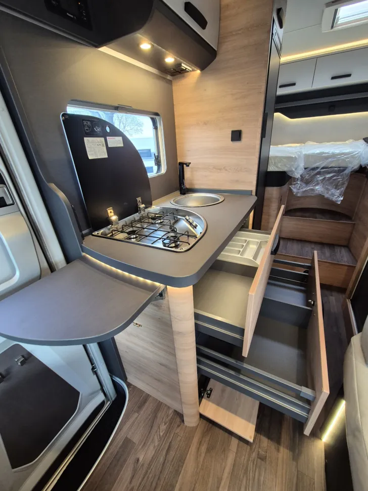 Fahrzeugbild Knaus L!VE / LIVE Wave 650 MEG *Black-Selection* #29