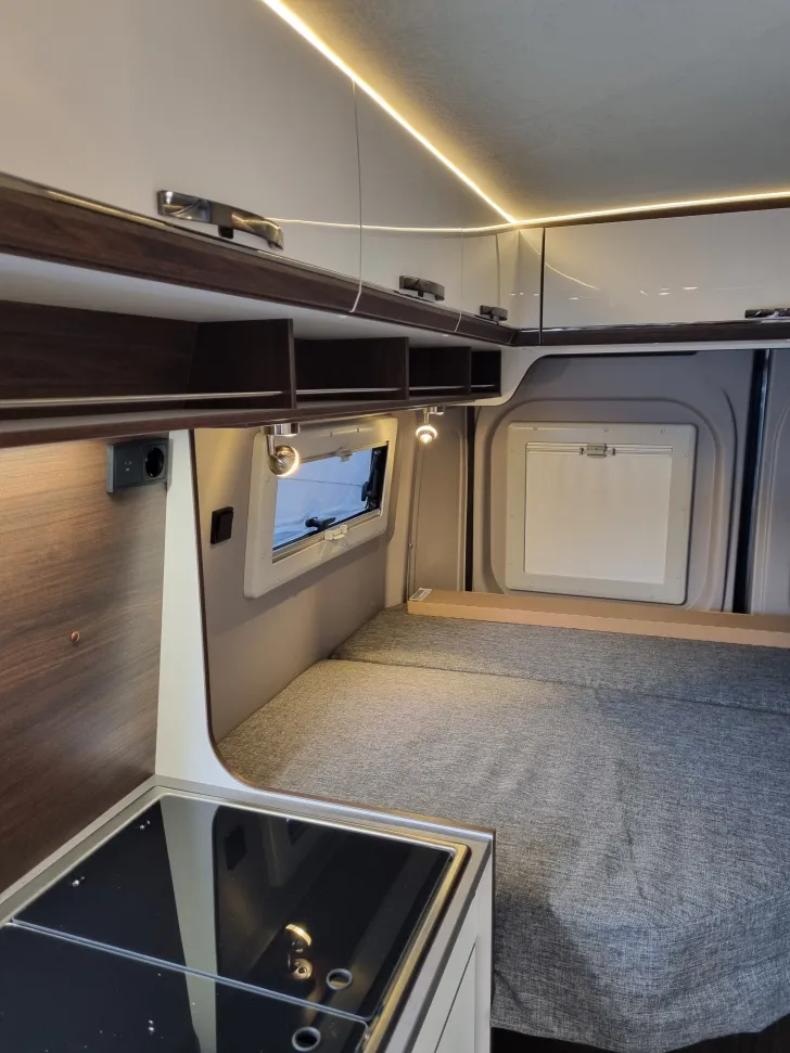 Fahrzeugbild Pössl Summit Prime 540, Solar, Markise, Lithi., Autom. #17