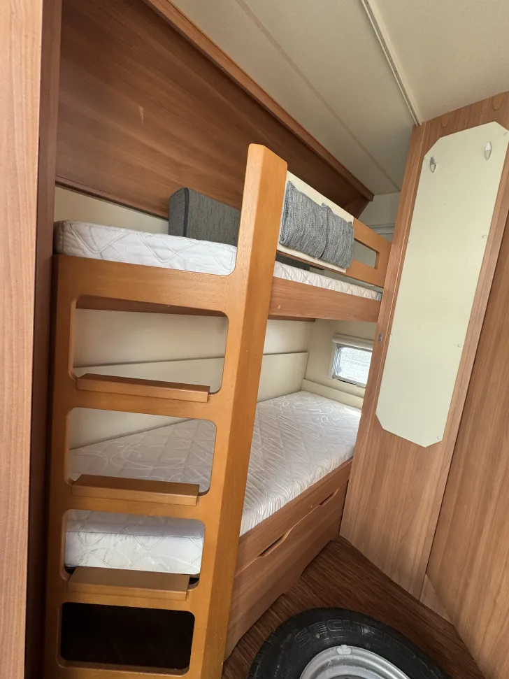 Fahrzeugbild Hobby De Luxe 490 KMF #5