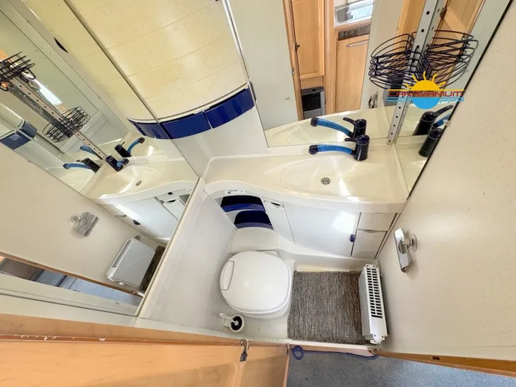 Fahrzeugbild Hymer Eriba Eriba Nova 491 #16
