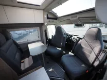 Fahrzeugbild Clever Spirit, Skyroof, D+E Heizung, 6m-Längsbetten #6