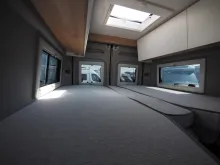 Fahrzeugbild Clever Spirit, Skyroof, D+E Heizung, 6m-Längsbetten #16
