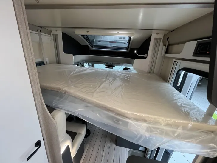 Fahrzeugbild Forster T F699 EB Kamera Markise Drive Ass. Winter Pkt. #18