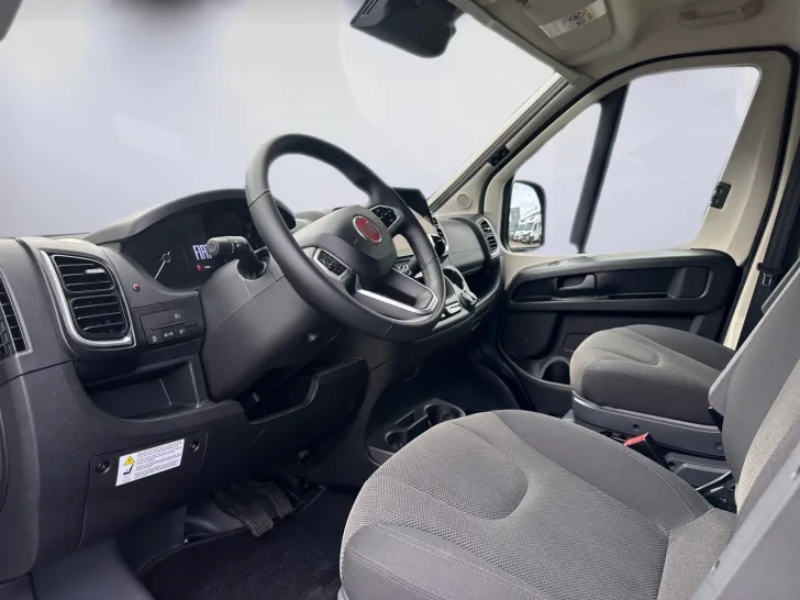 Fahrzeugbild Westfalia Columbus 540 D 160 PS #6